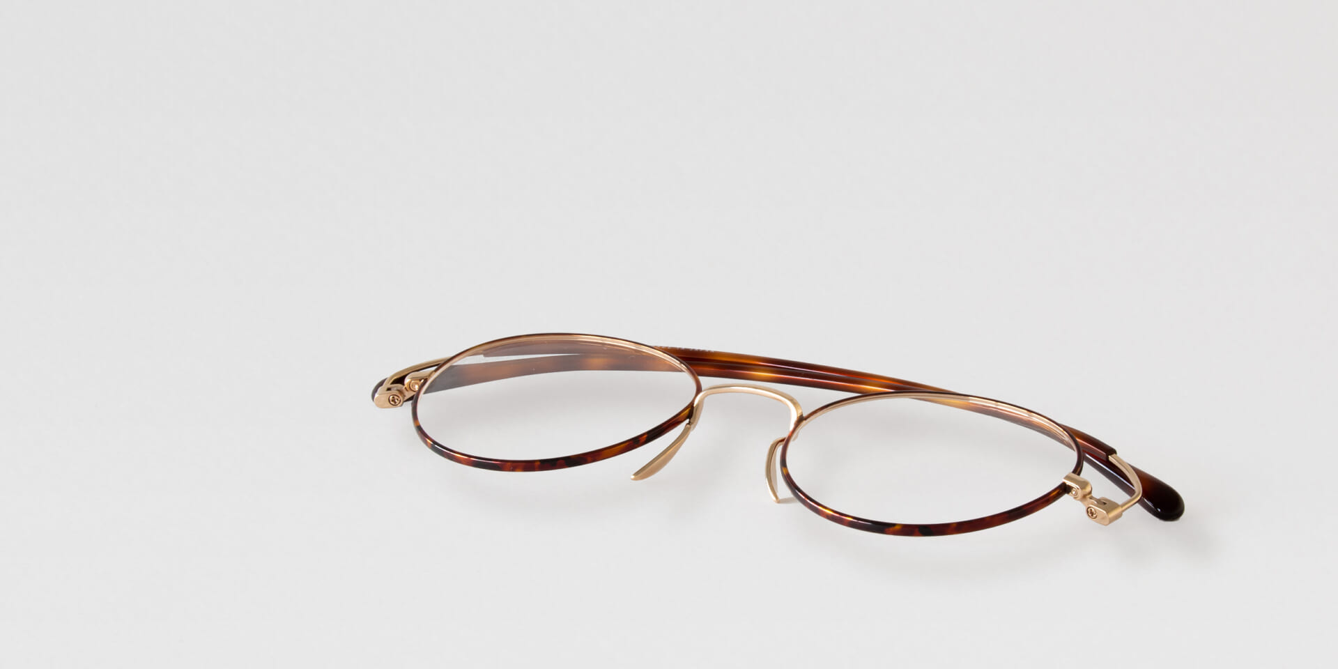 鯖江 おしゃれ 近視 遠近両用 メガネ 眼鏡 めがね ペーパーグラス 洗練されたデザイン チタン製アイウェア『NPM』登場