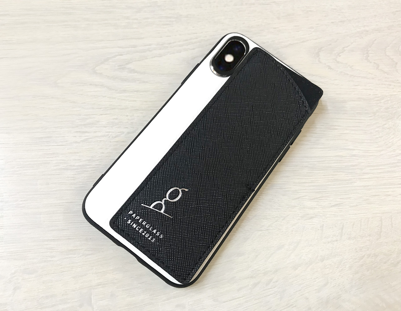 スマホに貼って