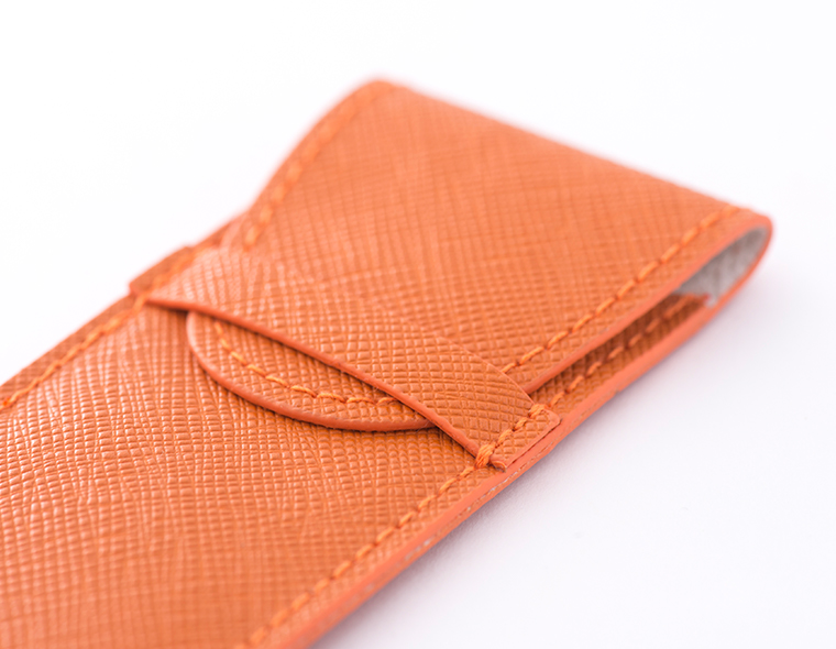 MEME(藤川）@handmadeＮｏ1723 オレンジ＆シルバーブリオン カドーレ」フラップあり｜薄さ2mmの老眼鏡ペーパーグラス - Ultra-thin